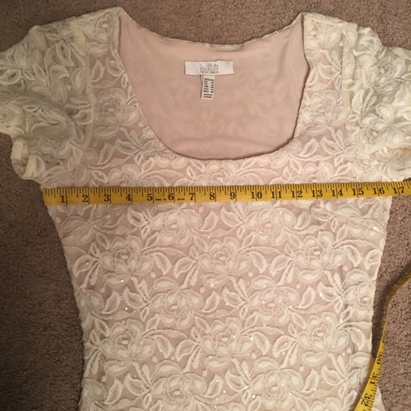 Belle Badgley Mischa - Picture 7 of 8